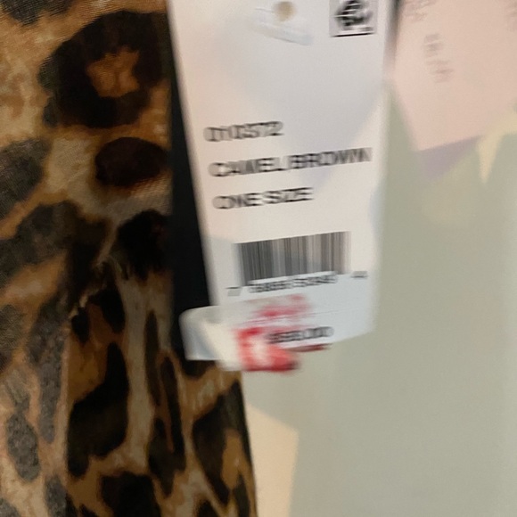 New Large Lepord Print Brown Carmel Wrap - Picture 5 of 6